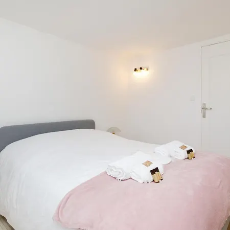 Les Trois Piliers Yourhosthelper Sainte-Maxime