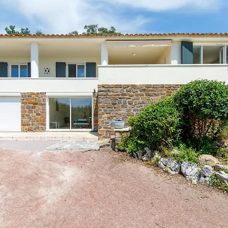 Les Trois Piliers Yourhosthelper Villa