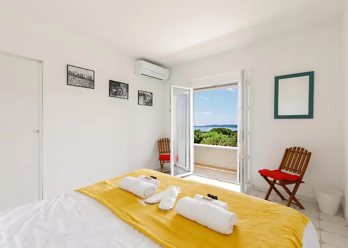 Les Trois Piliers Yourhosthelper Villa