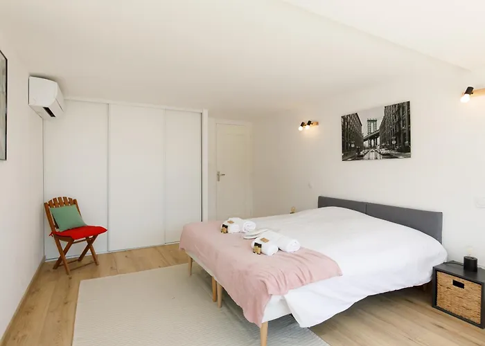 Les Trois Piliers Yourhosthelper Sainte-Maxime